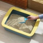 Large Capacity Semi-Enclosed Cat Litter Box - Image 4