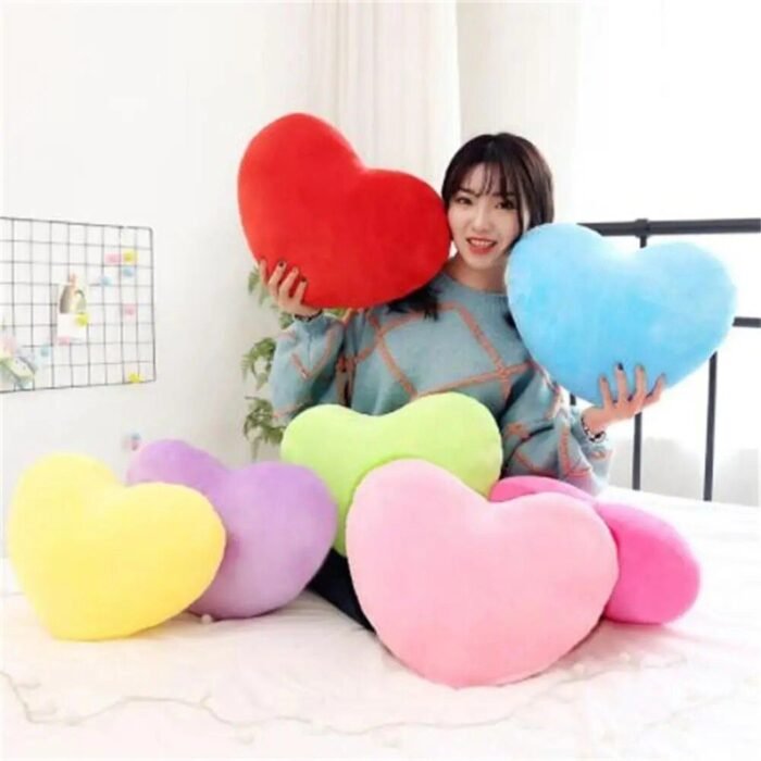 Charming Heart-Shaped Plush Pillow - Image 3