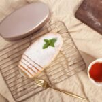 Versatile 23cm Oval Nonstick Carbon Steel Baking Pan - Image 3