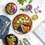 Elegant 16-Piece Gold-Rimmed Black Porcelain Dinnerware Set - Image 4