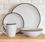 Elegant Black 16-Piece Ceramic Dinnerware Set - Image 3