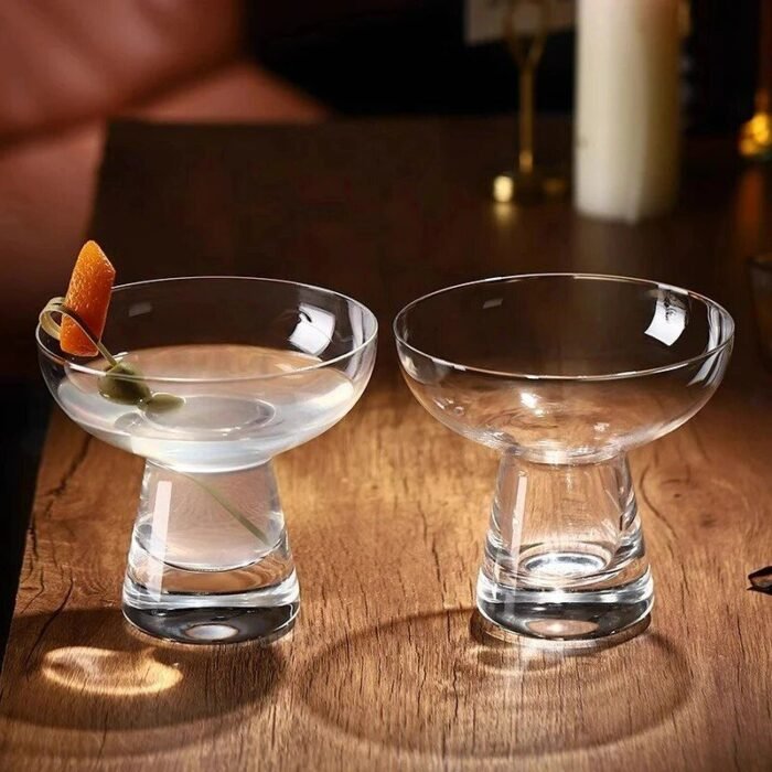 Elegant Transparent Flying Saucer Cocktail Glasses - Image 6