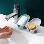 Leaf-Shaped Soap Holder with Suction Cup - Image 3