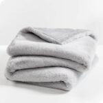 Ultra-Soft Luxurious - Cozy Warm Blanket - Image 4